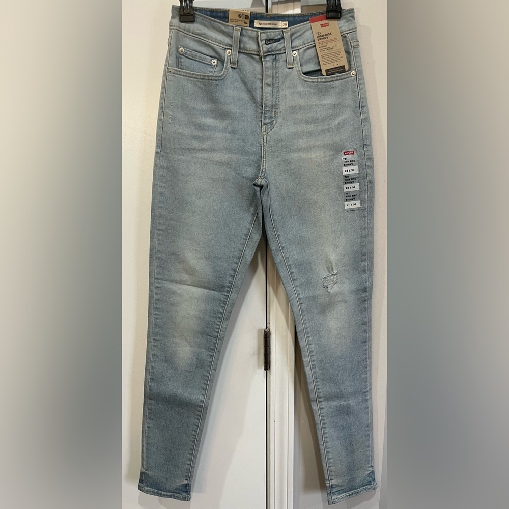 NWT Levi’s 721 High Rise Skinny Light Blue Women's Jeans